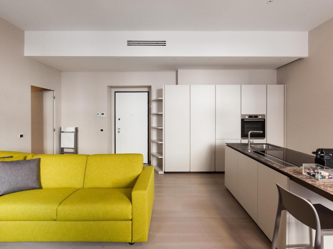 Easyhomes-Duomo Suites & Apartments ミラノ エクステリア 写真