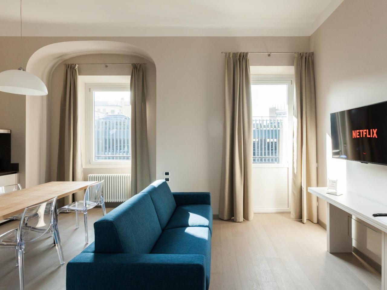 Easyhomes-Duomo Suites & Apartments ミラノ エクステリア 写真